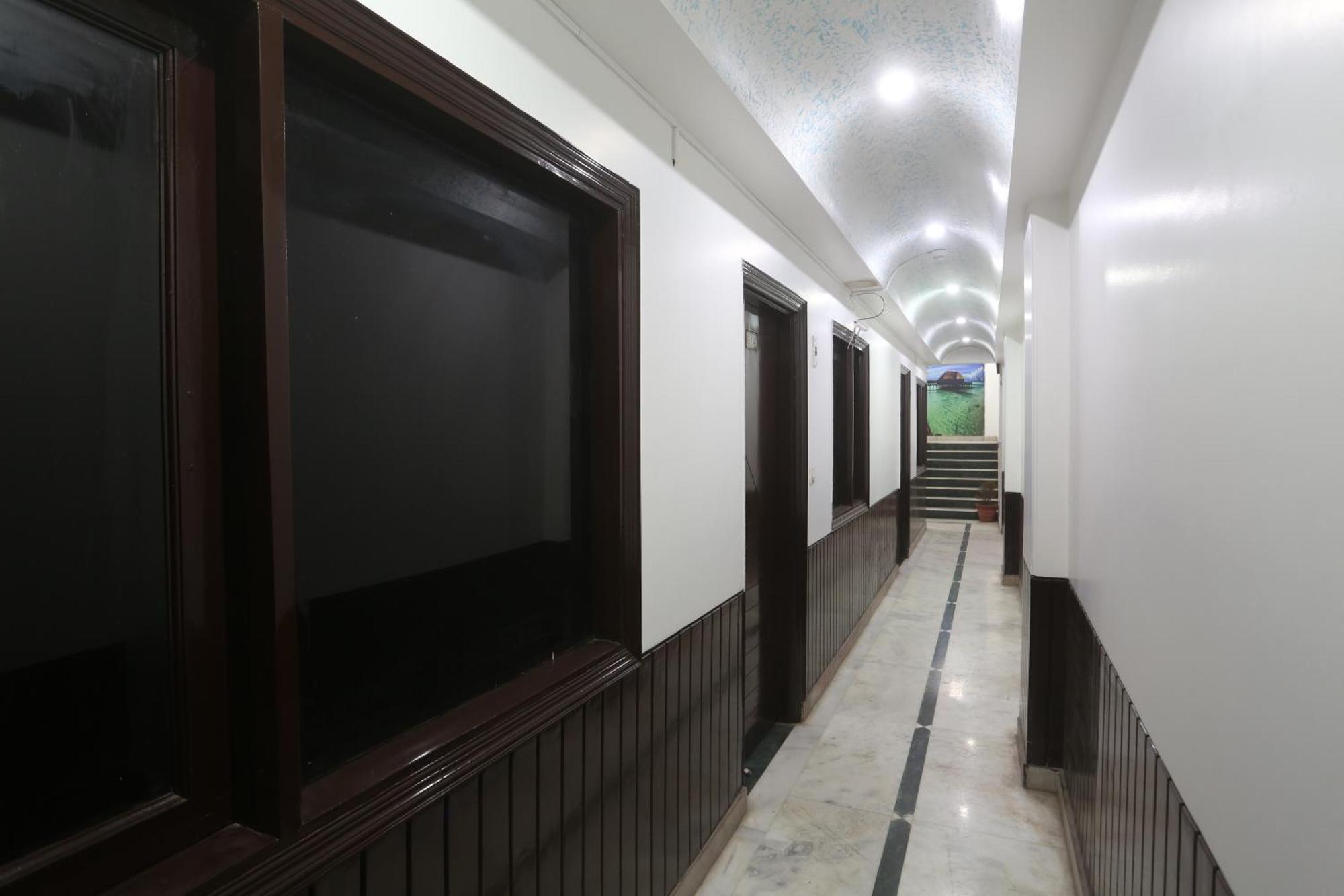 Hotel Delhi Aerocity Inn 뉴델리 외부 사진