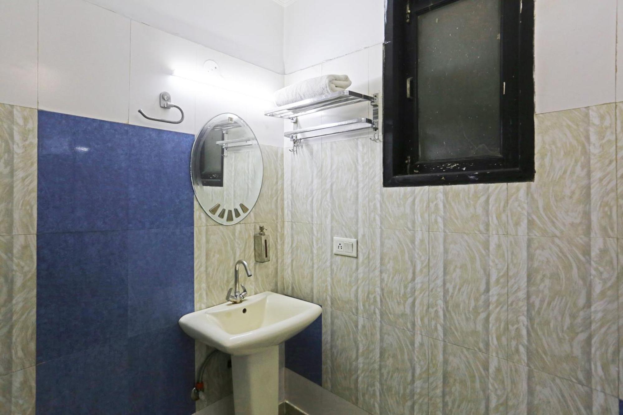 Hotel Delhi Aerocity Inn 뉴델리 외부 사진